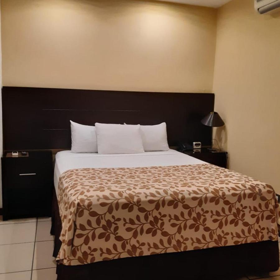 Hotel Villa Florencia Zona Rosa San Salvador Eksteriør bilde