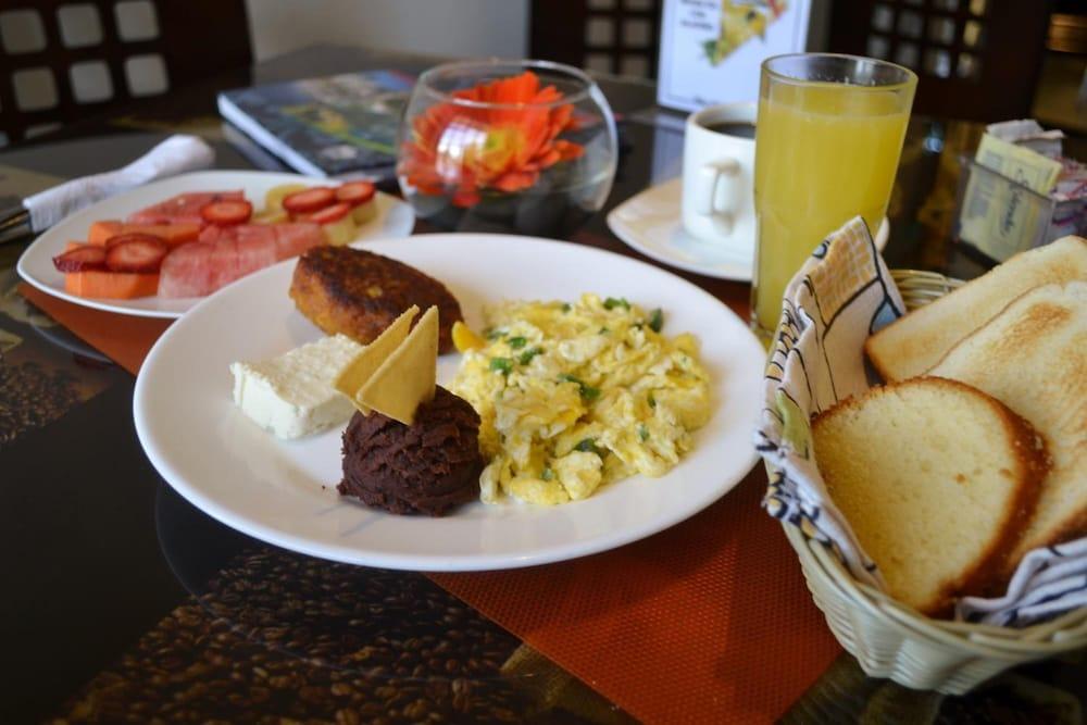 Hotel Villa Florencia Zona Rosa San Salvador Eksteriør bilde